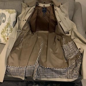 Brooks Brothers Double Breasted Men’s Trenchcoat